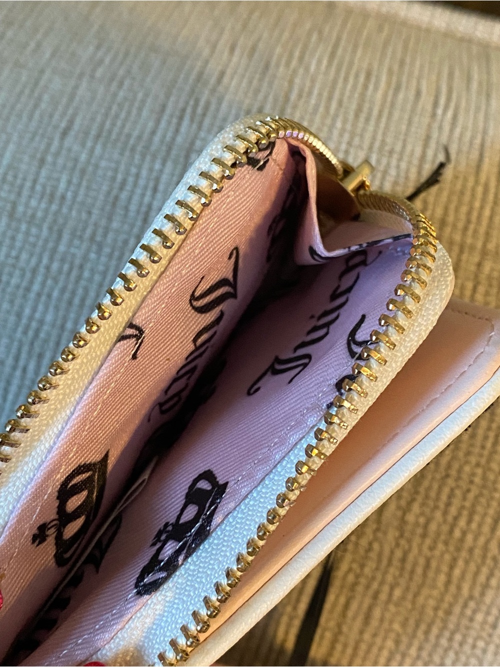 Juicy Couture Black Strawberry Zip Wallet NWT - Picture 8 of 8
